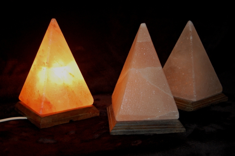 Salzlampe Pyramide