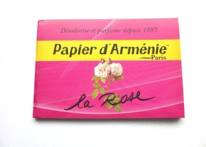 armenisches Räucherpapier mit Rosenduft
