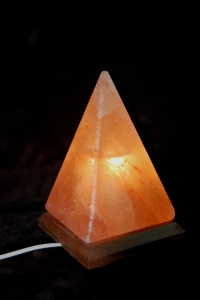 Salzlampe, Pyramide