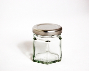 Sechskantglas mit Schraubverschluss