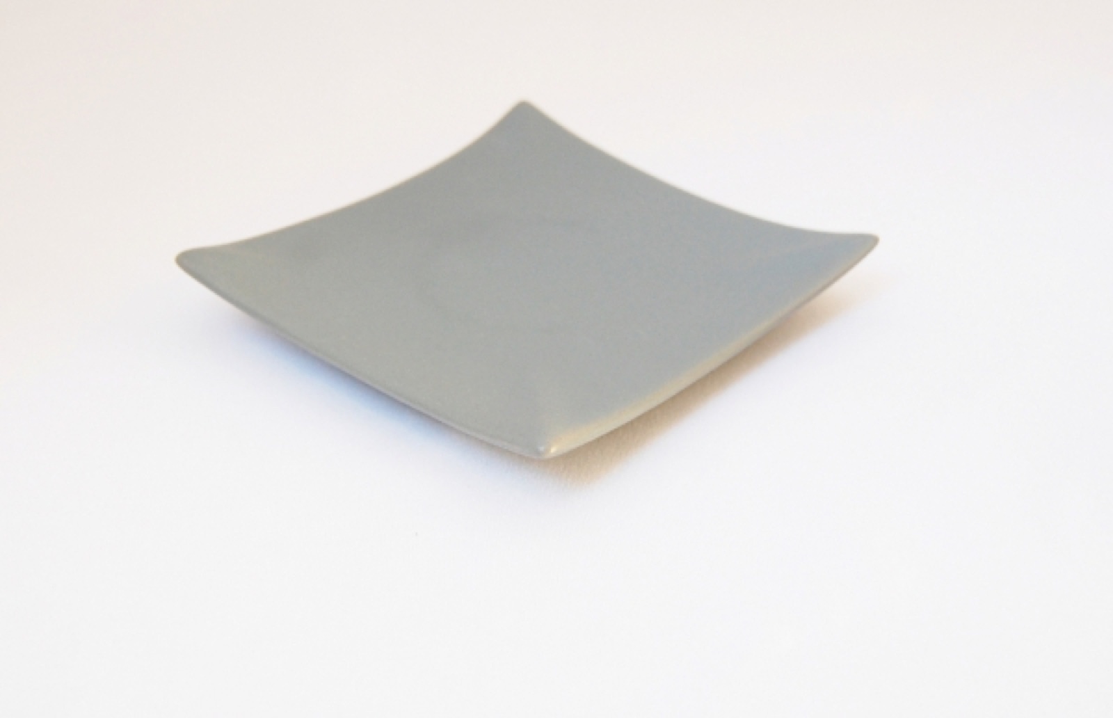 Ceramic plate for your designer candles, gray